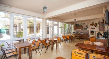Фотографии Гостиница Vinograd Guest House г. Кабардинка Краснодарский край (Россия) №2 Фото Гостиница Vinograd Guest House г. Кабардинка 2