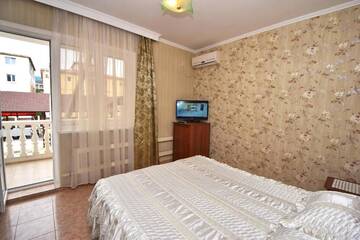 Фото номера Двухместный номер с 2 отдельными кроватями Гостиница Guest House Georgy г. Кабардинка 3
