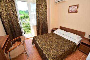 Фото номера Люкс с 1 спальней Гостиница Guest House Georgy г. Кабардинка 9