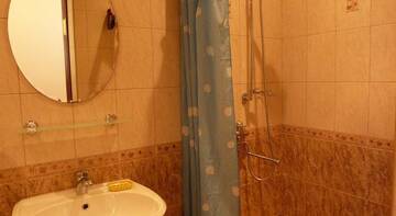 Фото номера Стандартный двухместный номер с 1 кроватью Гостиница Angelina Guest House г. Кабардинка 2