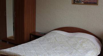 Фото номера Стандартный двухместный номер с 1 кроватью Гостиница Angelina Guest House г. Кабардинка 4