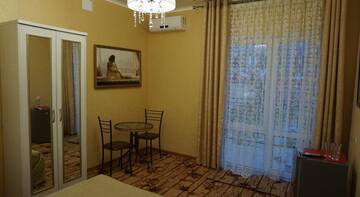 Фото номера Четырехместный номер Гостиница Guest House Viktoria г. Кабардинка 4