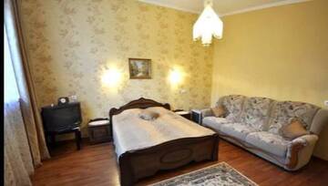Фото номера Четырехместный номер Гостиница Guest House Viktoria г. Кабардинка 3