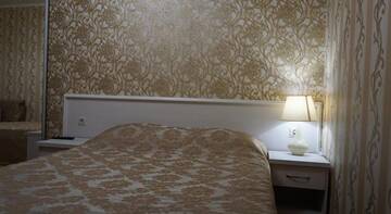 Фото номера Трехместный номер Гостиница Guest House Viktoria г. Кабардинка 6