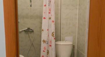 Фото номера Стандартный трехместный номер Гостевой дом Guesthouse Yuzhanka г. Кабардинка 6