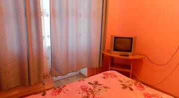 Фото номера Стандартный трехместный номер Гостевой дом Guesthouse Yuzhanka г. Кабардинка 2
