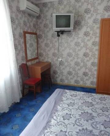 Фото номера Трехместный номер с ванной комнатой Гостевой дом Guesthouse Solnechnyiy г. Кабардинка 4