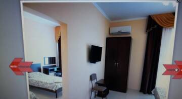 Фото номера Семейный люкс с балконом Гостевой дом Hadezhda Guest-House г. Кабардинка 2