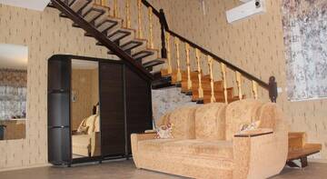 Фото номера Дом с 4 спальнями Гостевой дом Holiday homes in Vinogradnoye г. Кабардинка 2
